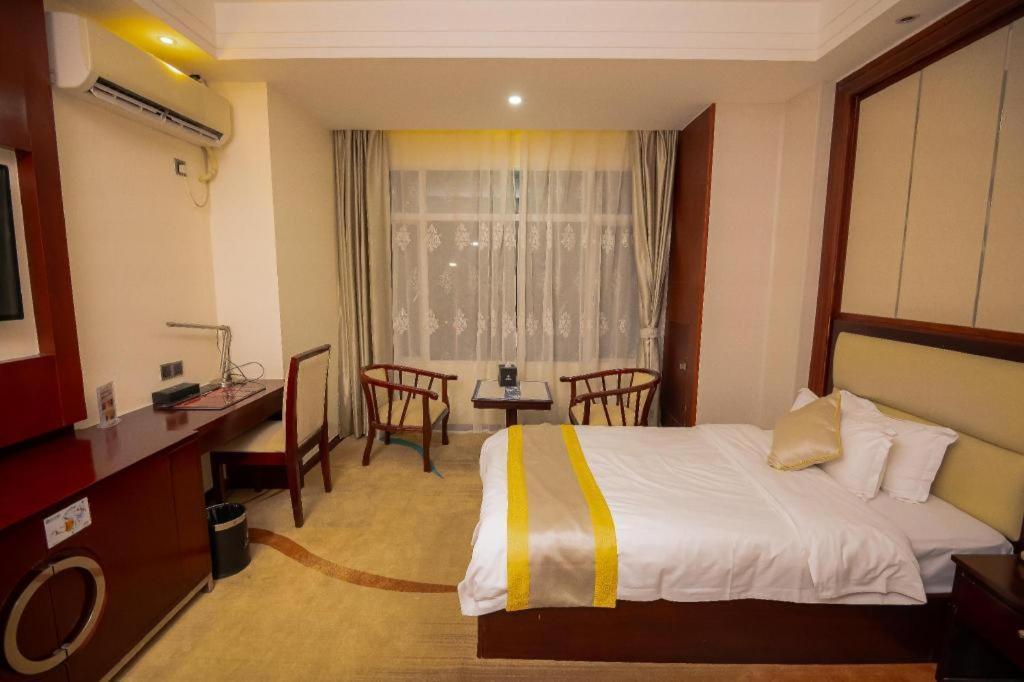 Grand Szechuan Hotel Vientiane Extérieur photo