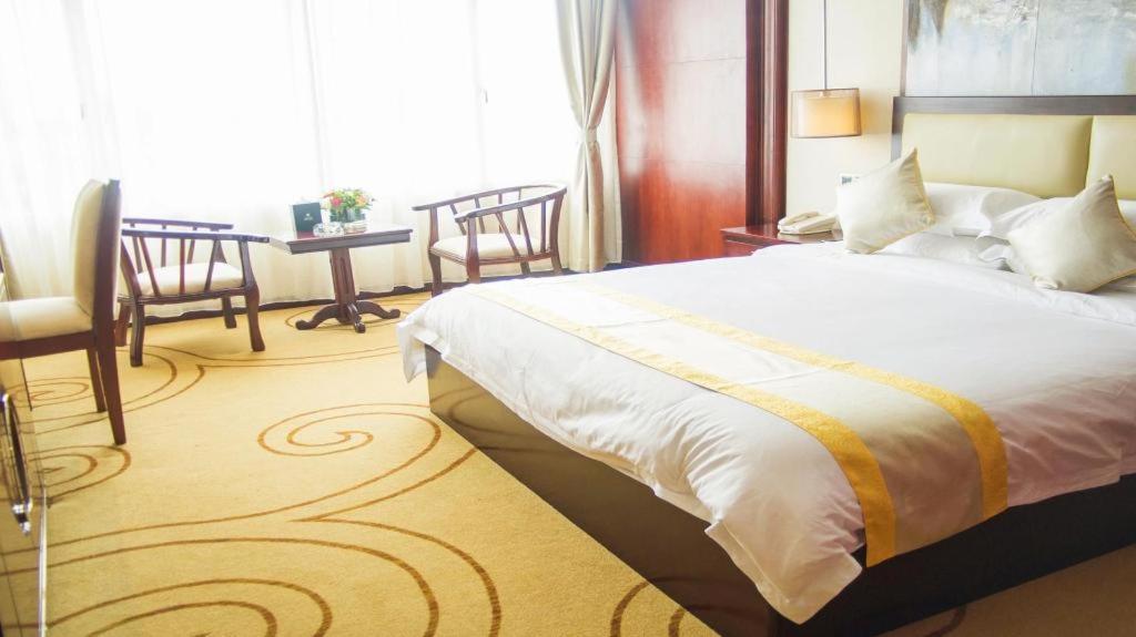 Grand Szechuan Hotel Vientiane Extérieur photo